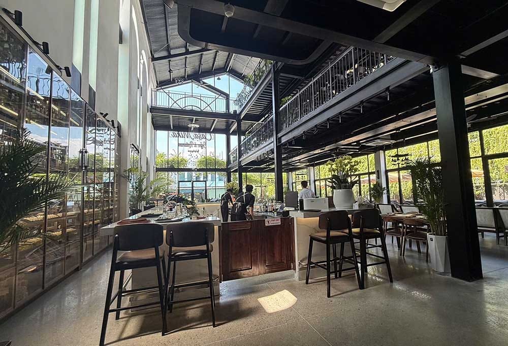 Thi công thang tời thực phẩm Nha Trang